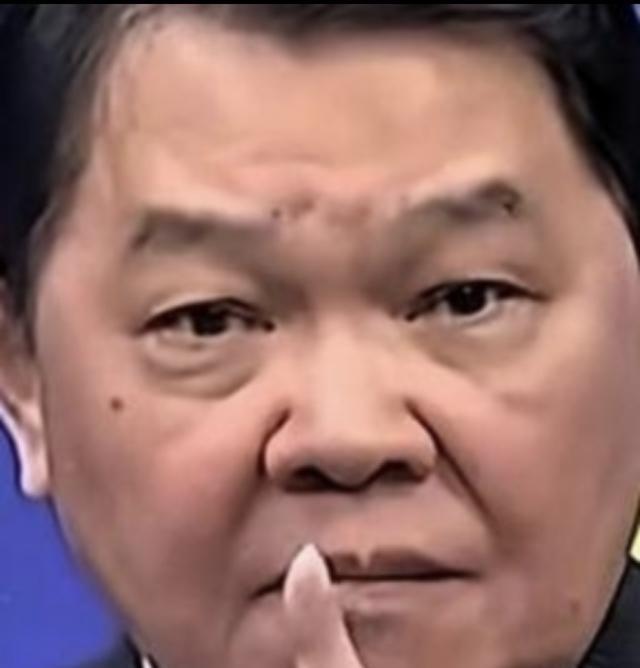 台湾省退役军官黄征辉曾表示，特朗普这一生犯的最严重的一个错误，就是打了一个不该打
