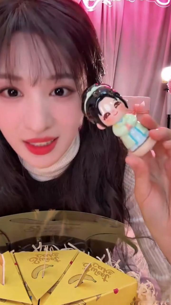 王楚然拆角色盲盒王楚然直播拆角色盲盒，好可爱的娃娃啊！每一个都是独一无二的回忆～