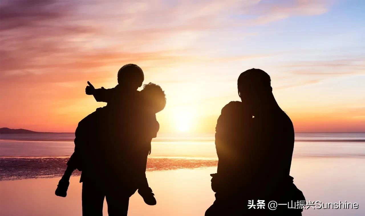 婆媳之间最好的关系是什么？


是“一碗汤”的距离。


相处有分寸，保持“一碗