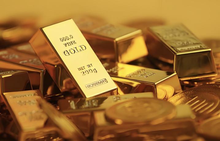 美国黄金ETF出逃，中国央行连续18个月增持黄金

近期黄金市场出现完全相反的两