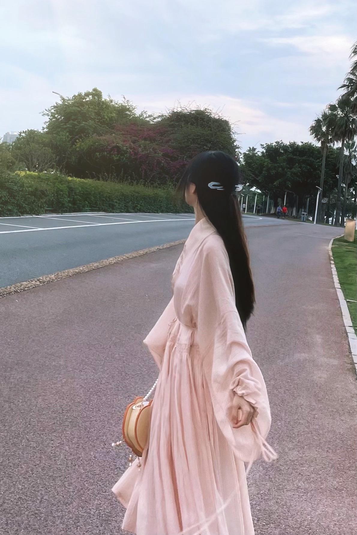 哭包小姐 展信佳 我依然相信人生而独行