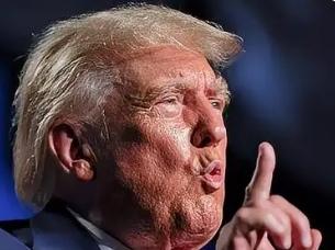 【特朗普的政治投机】
        特朗普的政治投机那可真是一绝。他在政治舞台