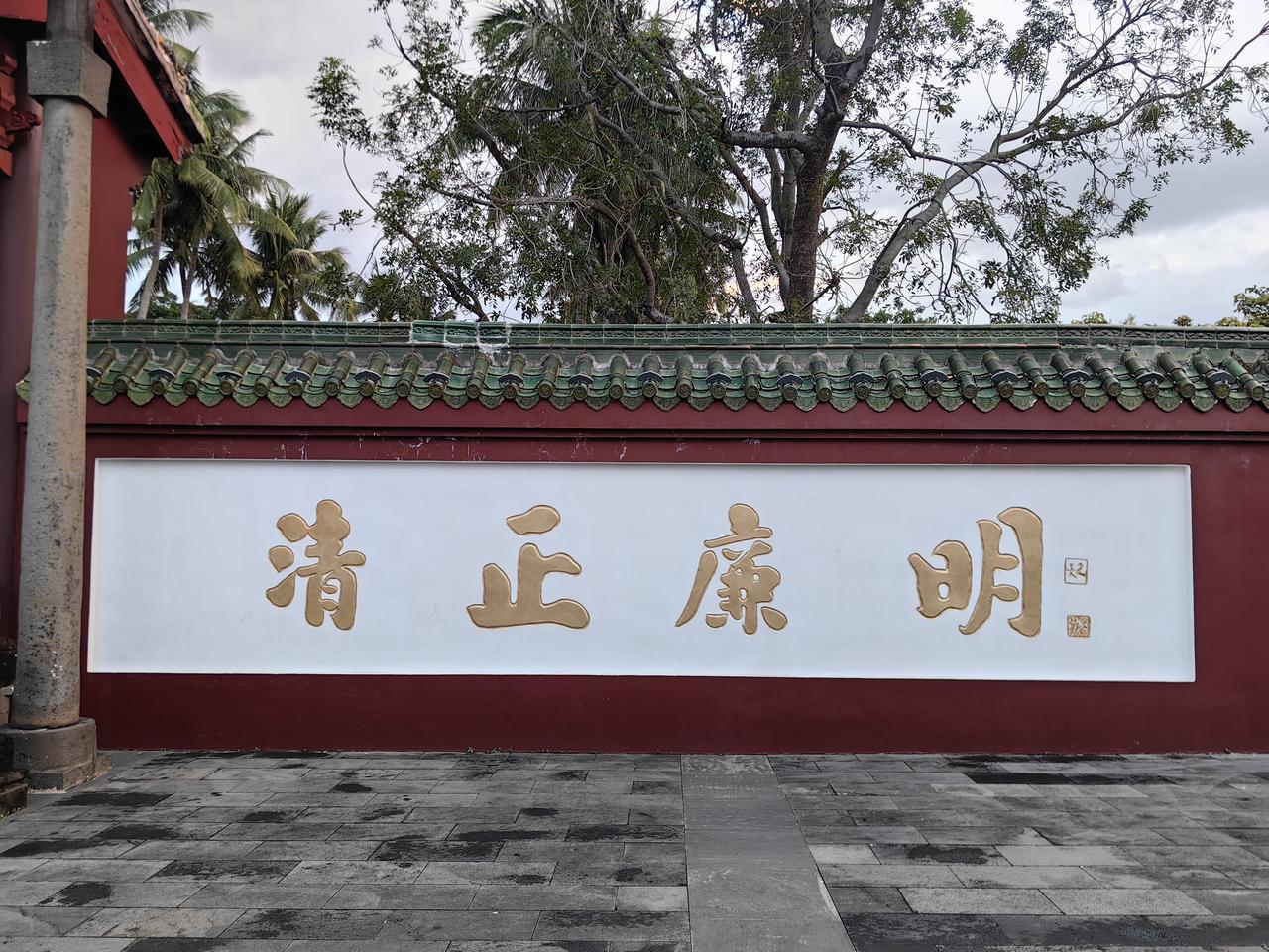 很多歪果仁来到中国，都特别的惊讶，新中国成立才几十年，就从一个一穷二白的落后国家