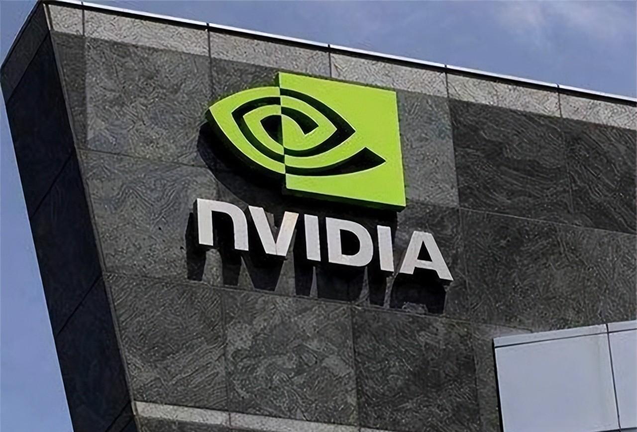 Nvidia罕见庞大交易，传投资前OpenAI创办人新创AI公司50亿美元。
N