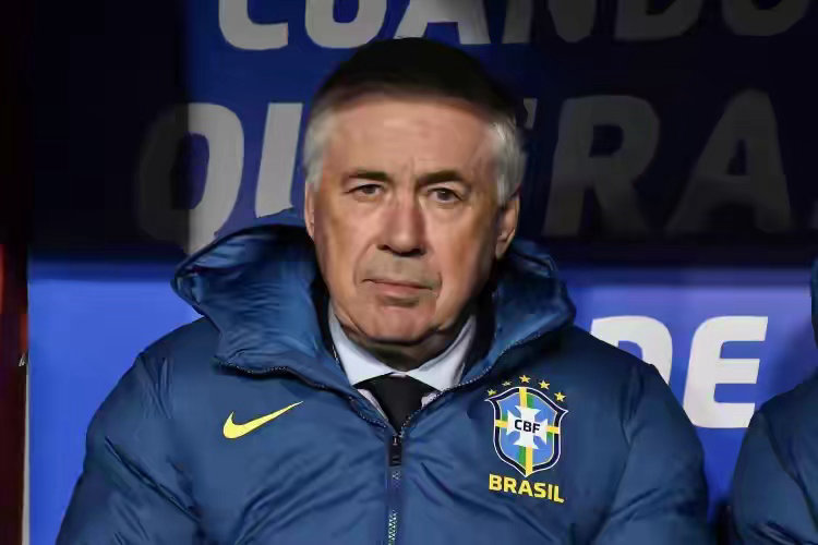 安切洛蒂敲定巴西世界杯24人名单！中场前锋留悬念，内马尔成最大变数2026年美加