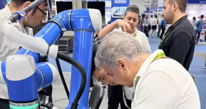 与12家伙伴达成了合作意向，成都机器人闪耀中东展会