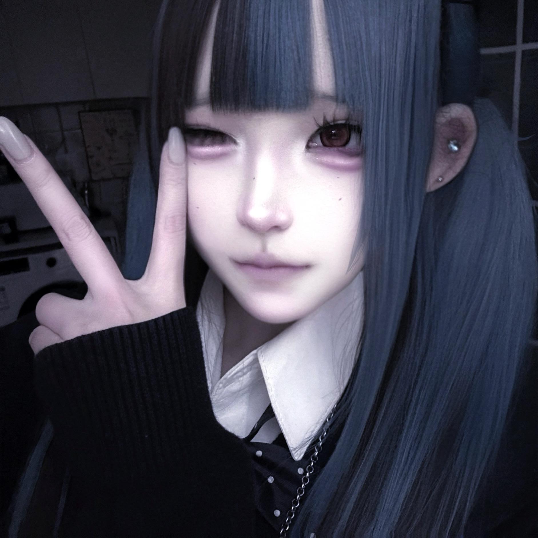 坏事做尽却还想要人垂怜