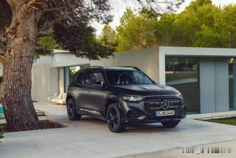 全新奔驰GLB亮相，内饰配置丰富，全系纯电驱动，续航630km！