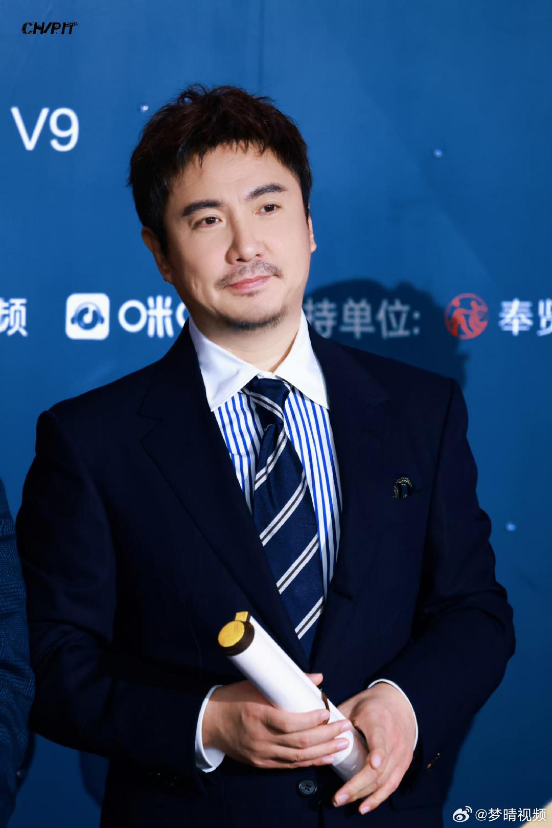 沈腾2015年才开始拍电影沈腾是喜剧天才正剧也是信手拈来自2015年拍摄电影以来