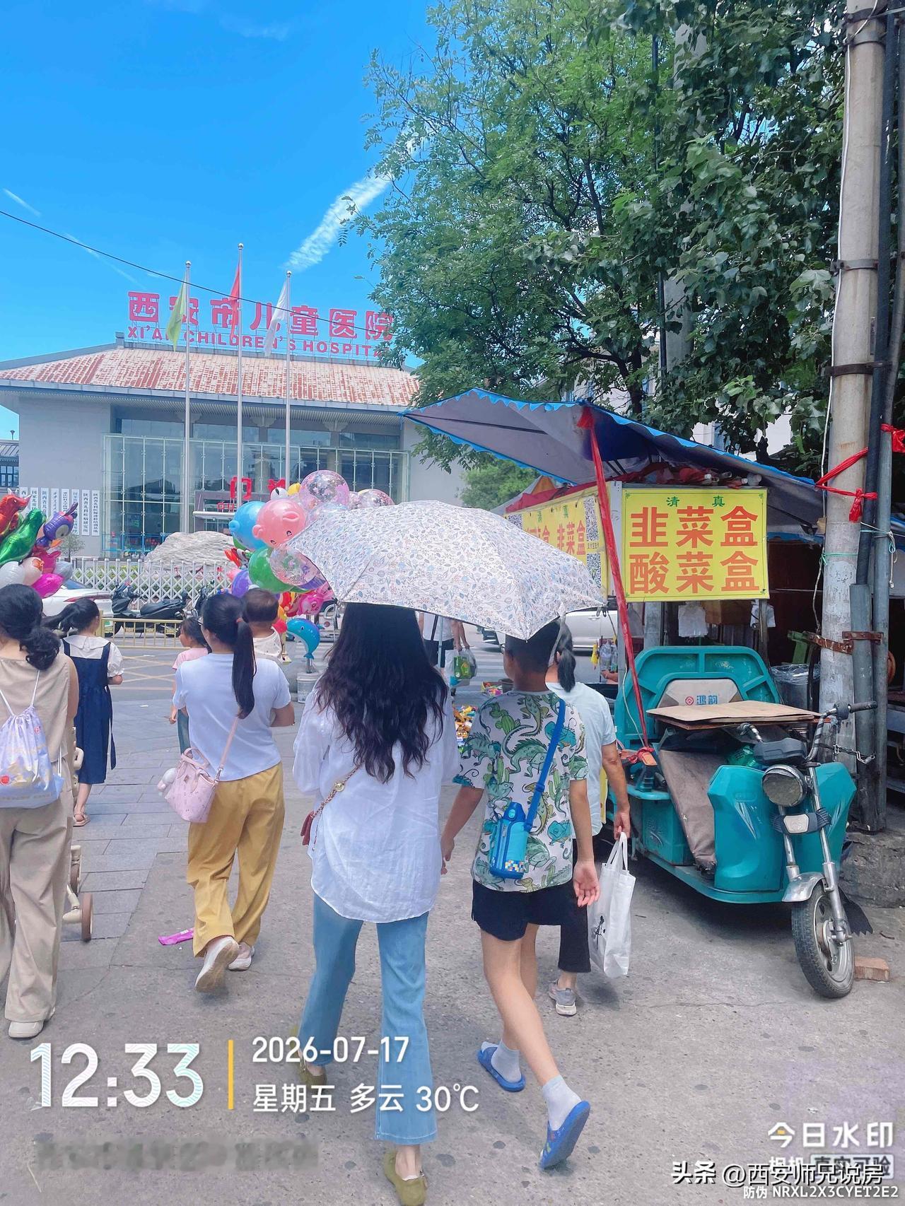 暑假带娃来儿童医院割包皮（实则为包茎），流水线手术，人不少，基本都是小学生[捂脸