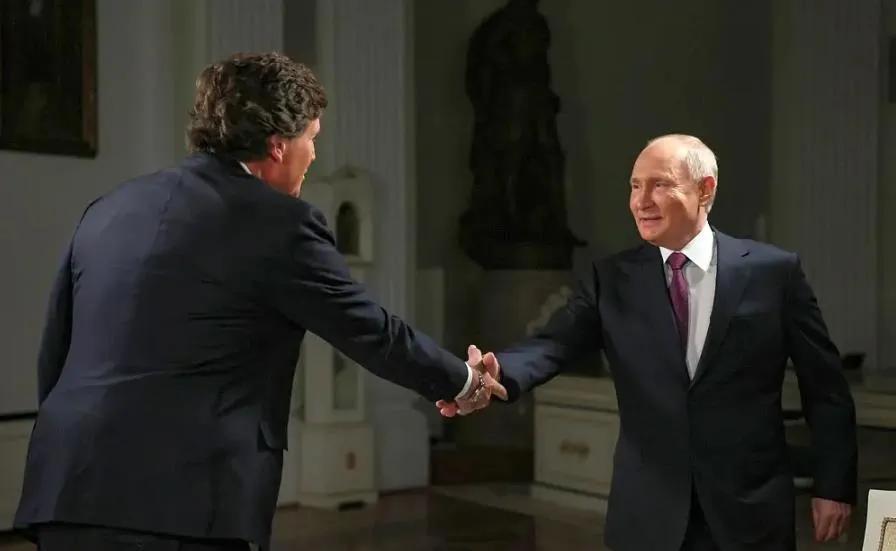 美国与其欧洲盟友的关系正变得越来越远，与俄罗斯的关系却出现了一些积极进展，新版的