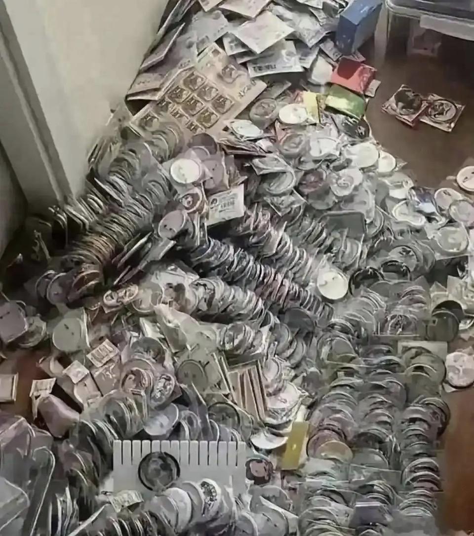 “海量古币和纸币，收藏爱好者的天堂！”💰📚🔍