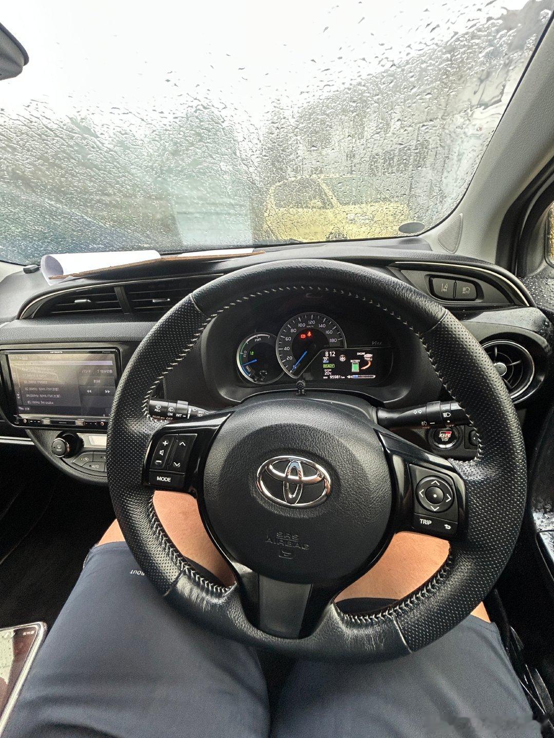 真 GR Yaris 整不起，整个 Vitz Hybrid GR Sport 怎