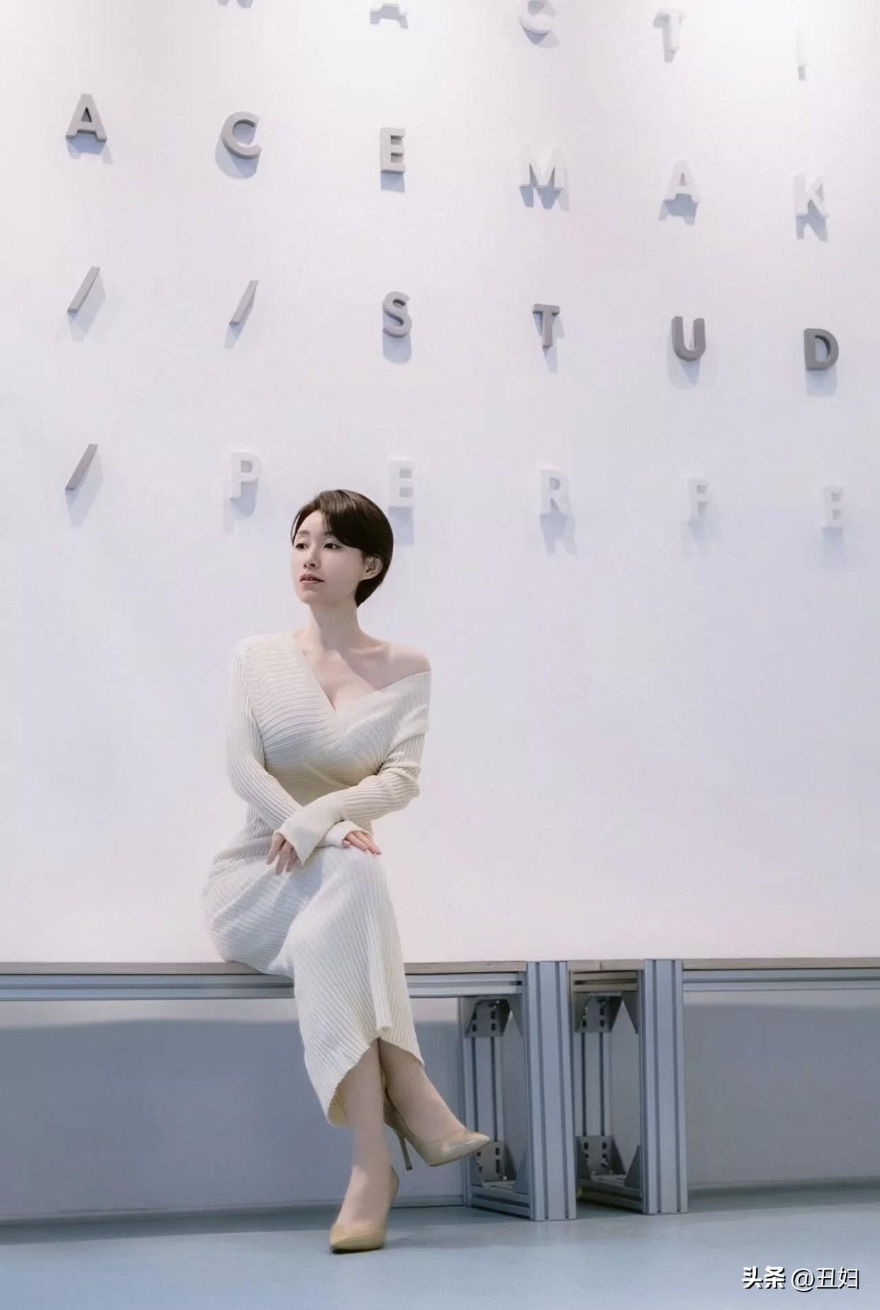 为什么有些女孩子很有气质呢?有自己的风格，不盲目跟风。