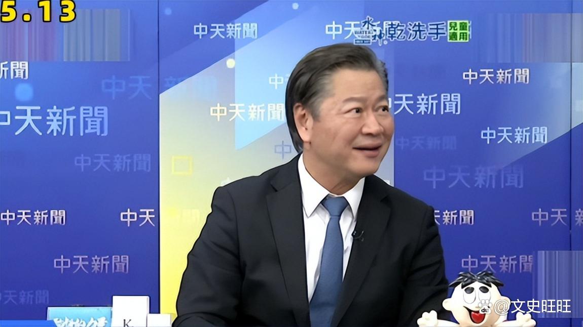 赖岳谦这回又把话撂得跟拍黄瓜似的——脆生生的。

他往镜头前一靠，眯眼笑：“这地