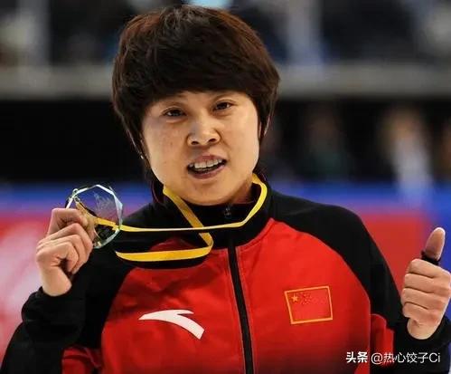 王濛说，我的信念和信仰，在我运动员时期到现在一直没有变过。树立远大理想，热爱伟大