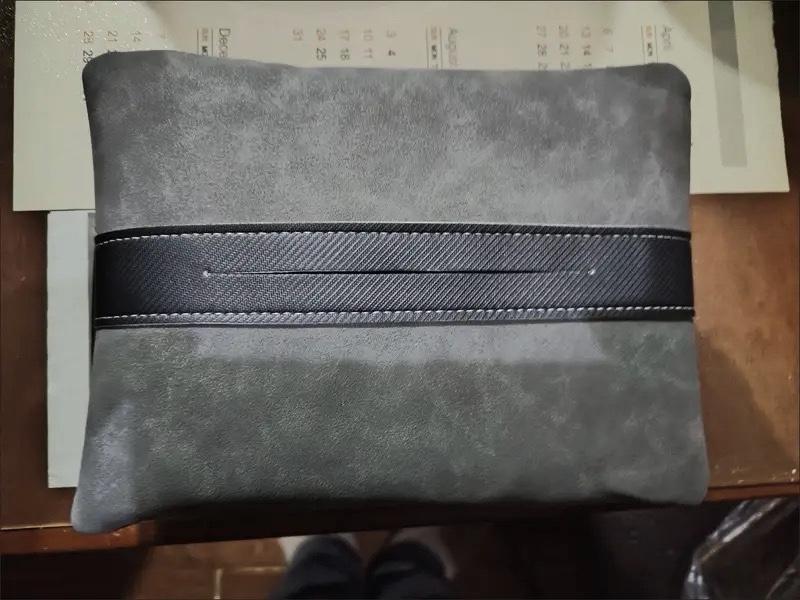 以前我车里的纸巾，永远在“流浪”。不是塞在副驾手套箱里翻不到，就是扔在中控台上急