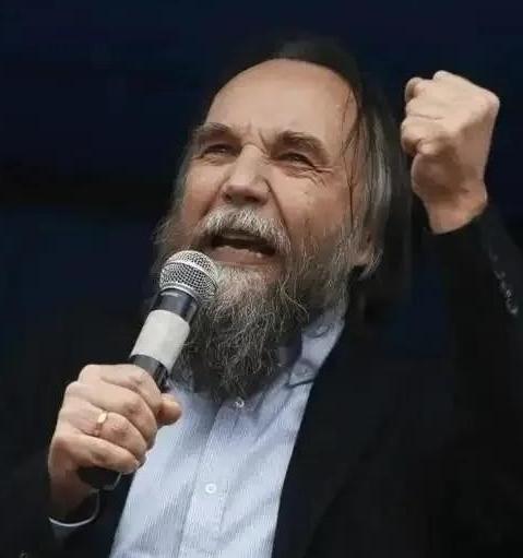 俄罗斯国师杜金曾说：中国放任委内瑞拉和伊朗沦陷，下一个遭殃的也将是中国自己。而且