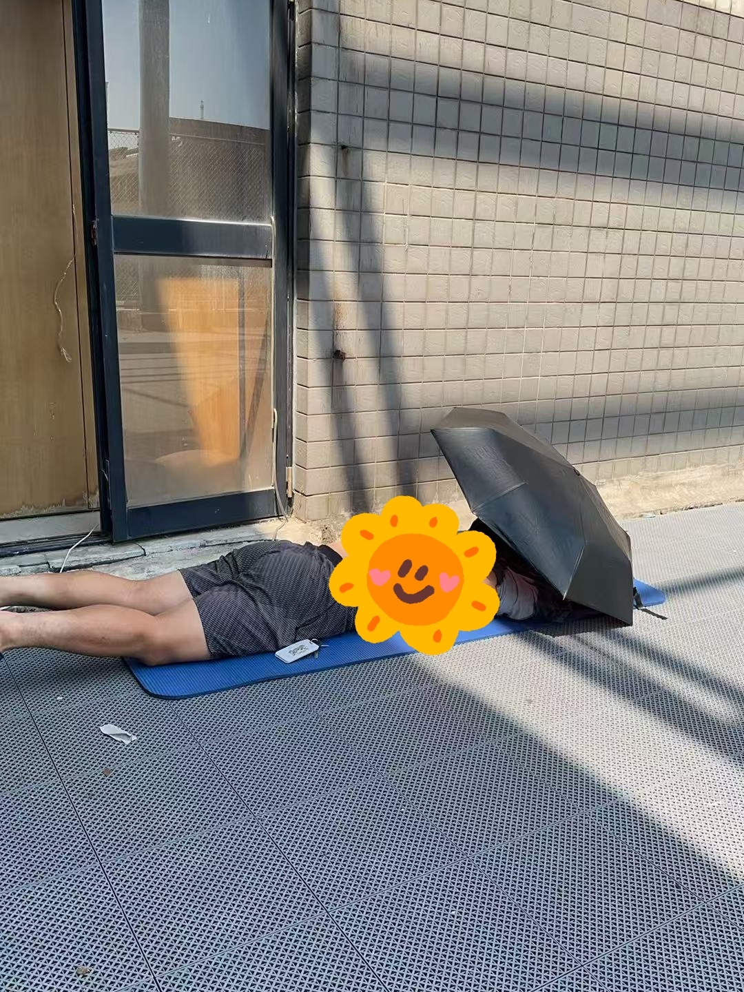 实不相瞒，我现在在楼顶天台…晒背[允悲]三伏天三伏天养生指南 ​​​