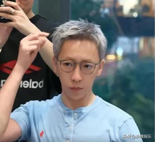 留几手，又没底线又招骂！

3月25日，全网还在为张雪峰老师的骤然离世感到惋惜，