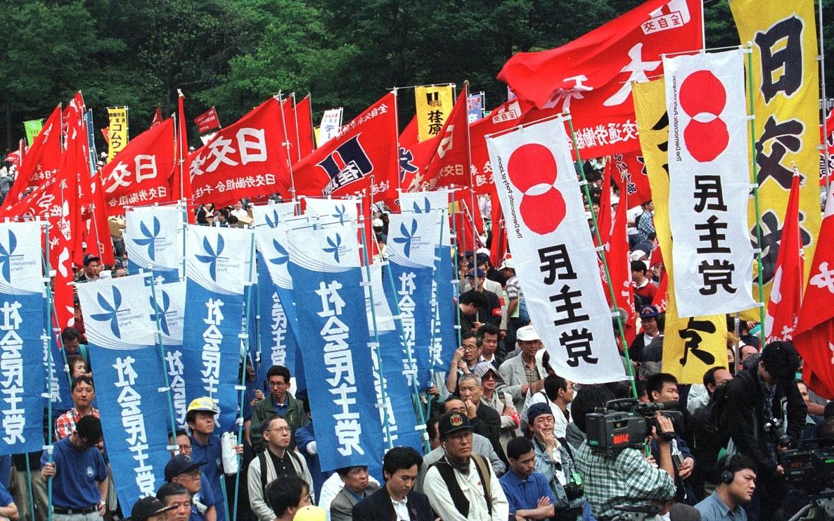 作为在亚太地缘圈子里蹲了十几年的老观察员，看到日本这次直接把防卫预算干到 9 万