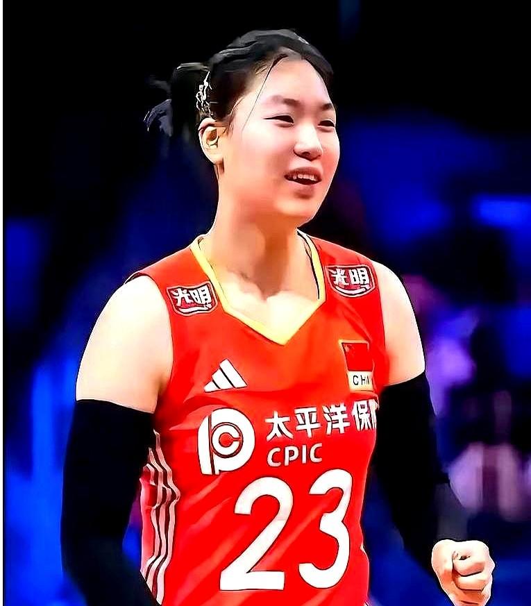 李盈莹去米兰体检，竟然没过！

这事儿真有点想不到。去年2月联赛打上海，她拦网踩