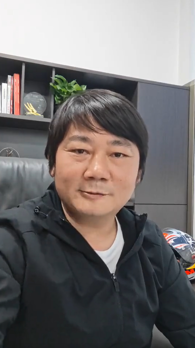 张雪曾拒绝跟华为合作 张雪说的很明白：一双手自己不需要抱大腿（他自己之前就是no