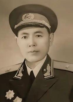 1944年，浙江土匪头目王鼎山，派出2名女土匪来到浙东抗日根据地，索要40万发子