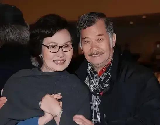 TVB在7月4日接连传来噩耗，老戏骨周聪和知名打女雪妮相继去世，二人因病离世令人