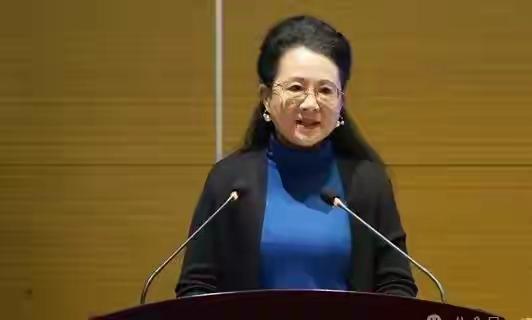 七十年代考上中专那一代人，有很多共同的经历，结局却各不相同。
      中专生