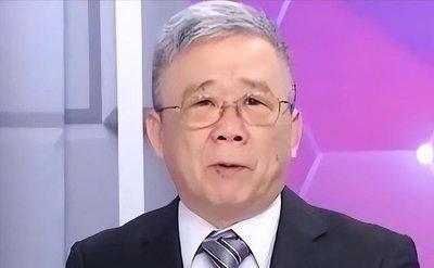 台湾省退役少将栗正杰在节目上表示，赖清德的儿子躲在美国不回台湾当兵，结果赖清德就
