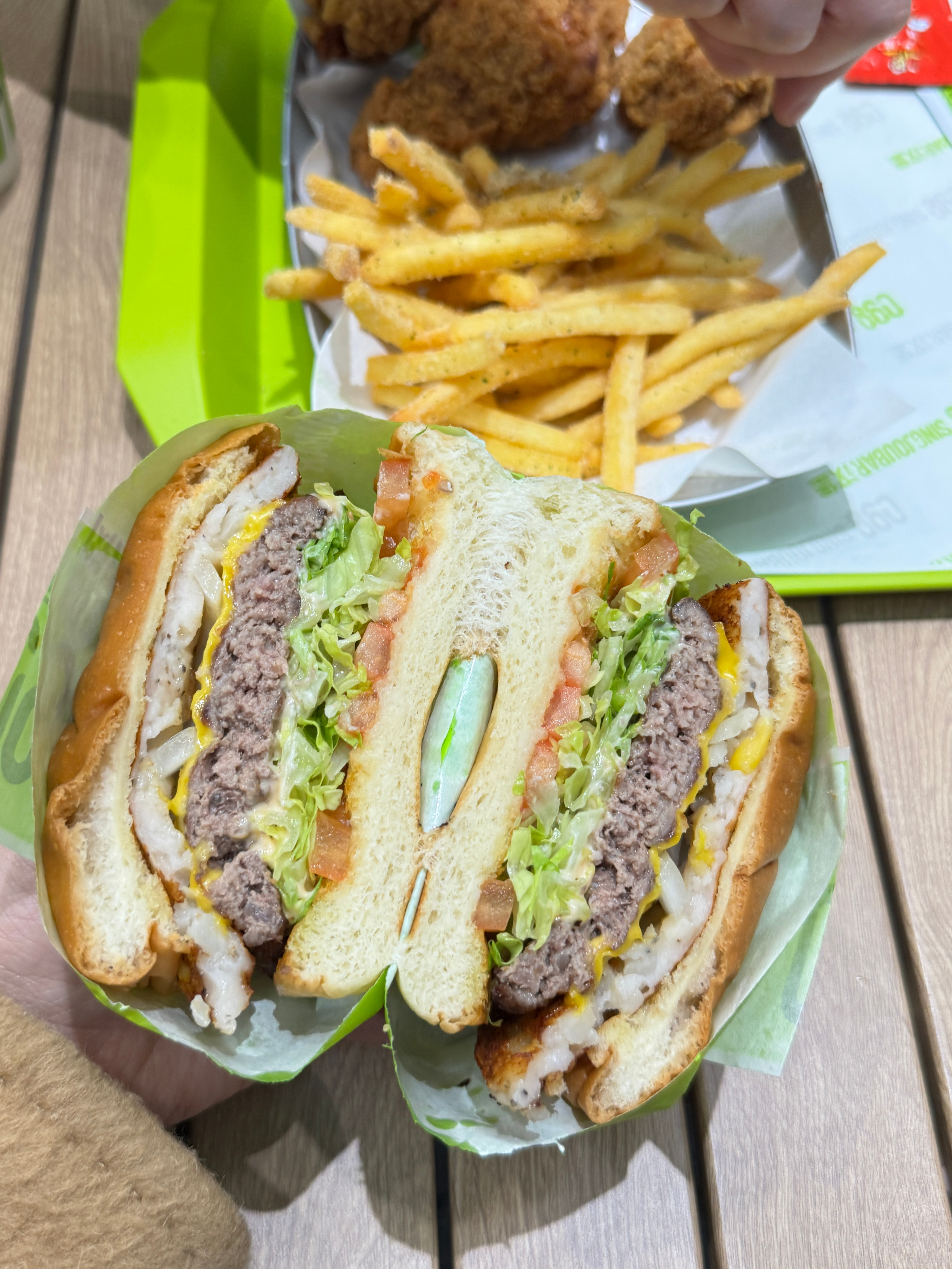 谁能想到今年国家线和考研成绩一起出了  作为一个管综复试招生老师最近就是每天朝八