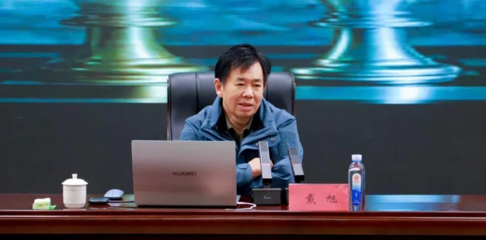 为什么敌人越围越紧？军事专家戴旭曾说得够透：外敌敢三番五次碰咱红线，压根并非他们