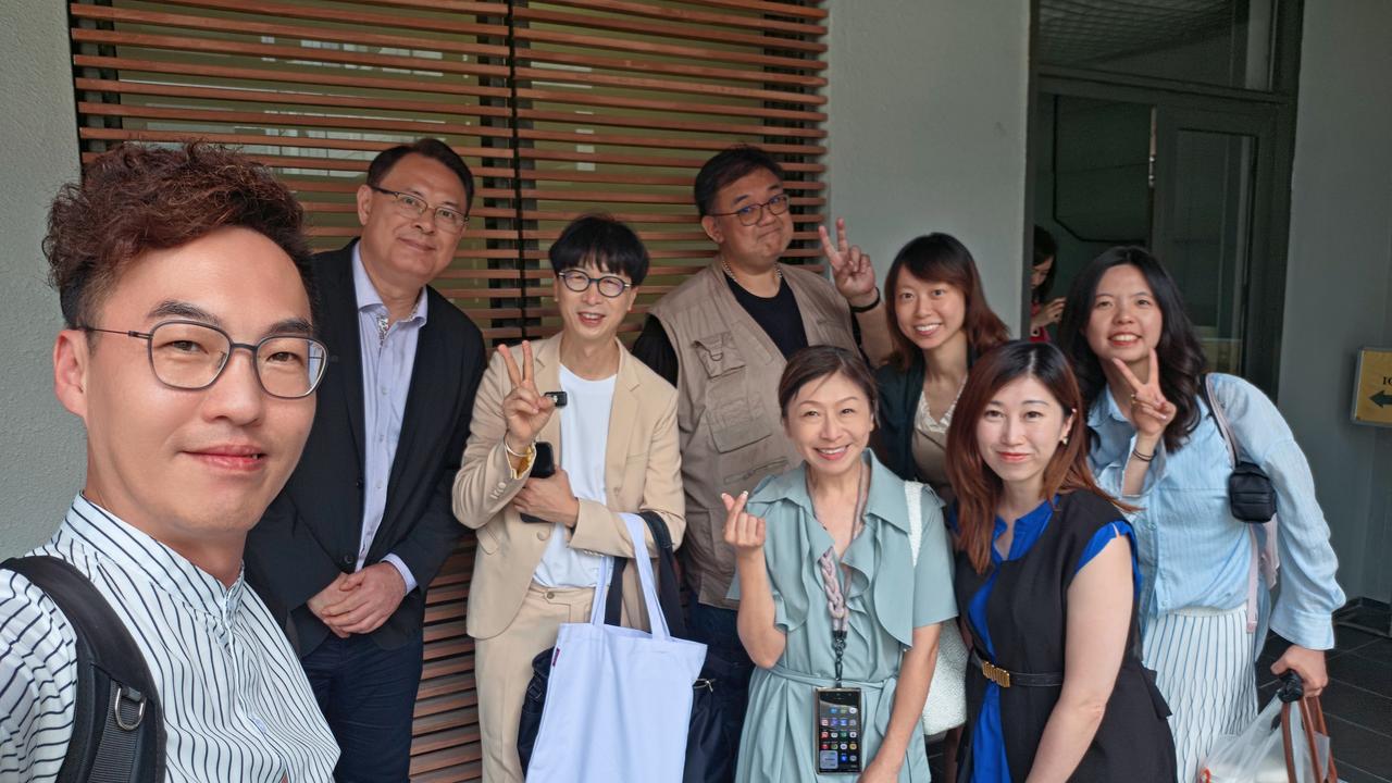 第十期“紫荆·院士开讲

感谢香港新闻联邀请，我们网络红人工作者协会一班兄弟姊妹