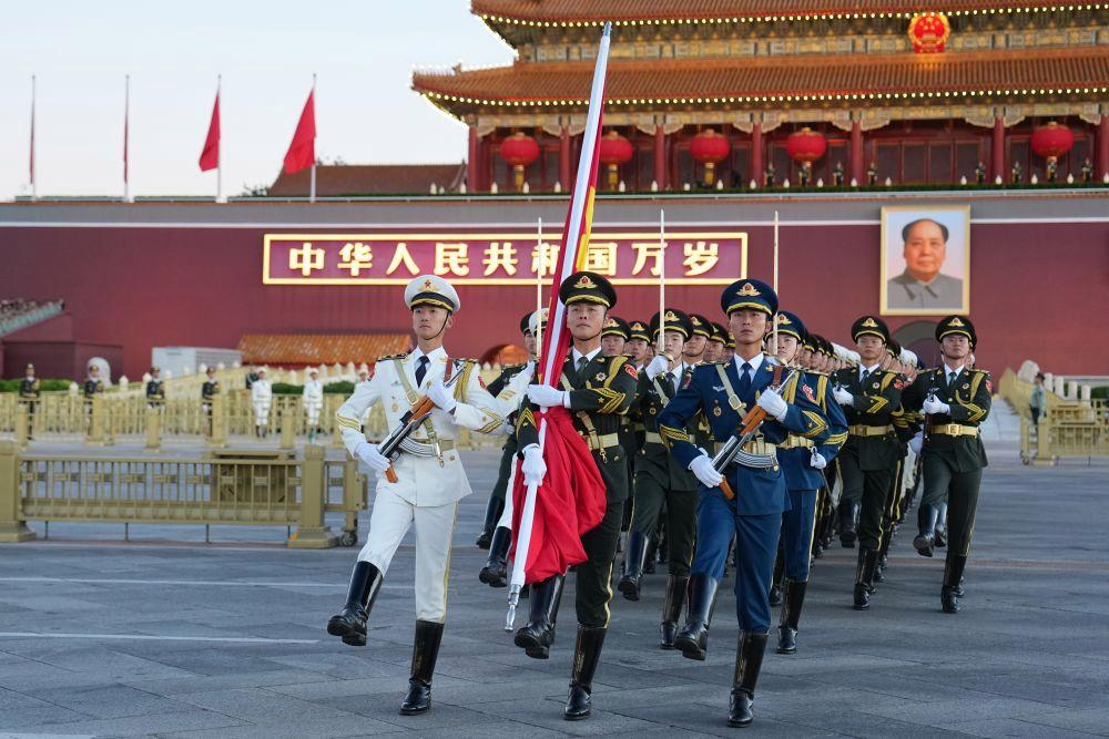 新中国成立77周年，中华民族从站起来、富起来到强起来，这当然是所有中华儿女都应感