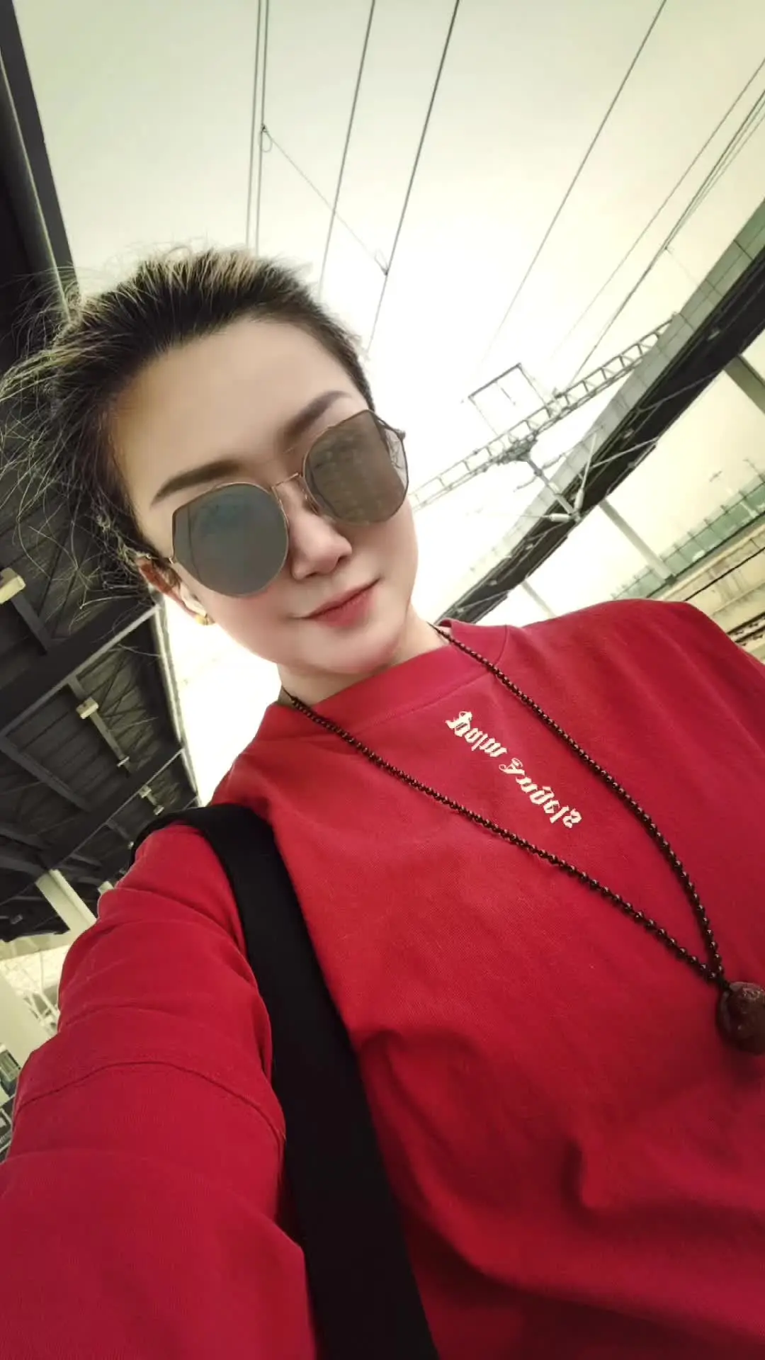 不为世间作乐，只讨自己欢心