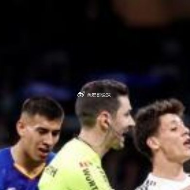 皇马输球又输人，伯纳乌喊弗洛伦蒂诺辞职伯纳乌的嘘声震耳欲聋。主场0比1不敌“小弟