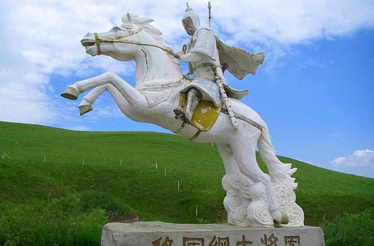 康熙的亲大舅英勇战死沙场，却因儿子行为另类最终被雍正公开羞辱，究竟发生了什么？