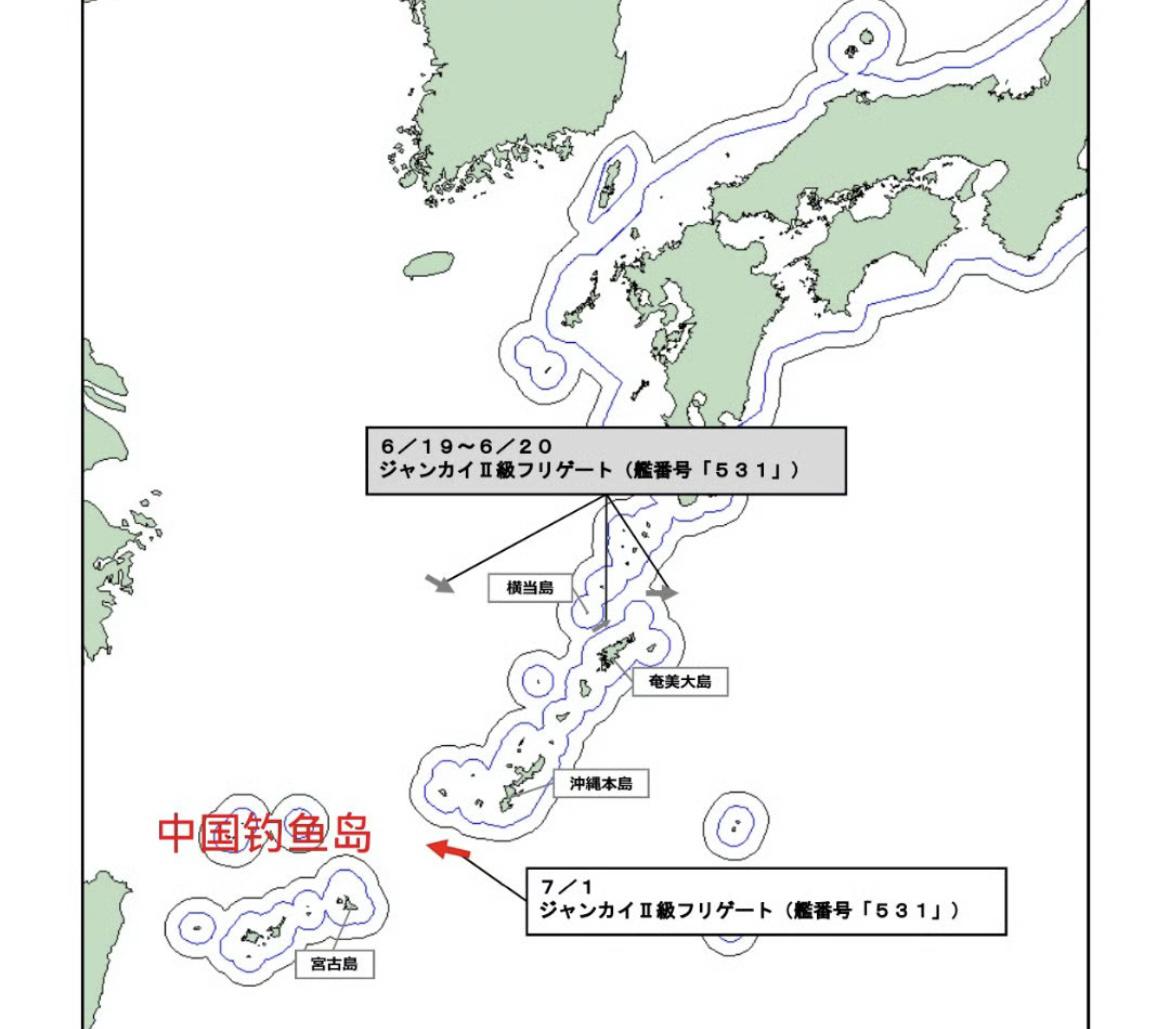 湘潭舰外出观摩，圆满归来！
日本防卫省像咱们的御用摄影记者一样，一步不落的给咱报