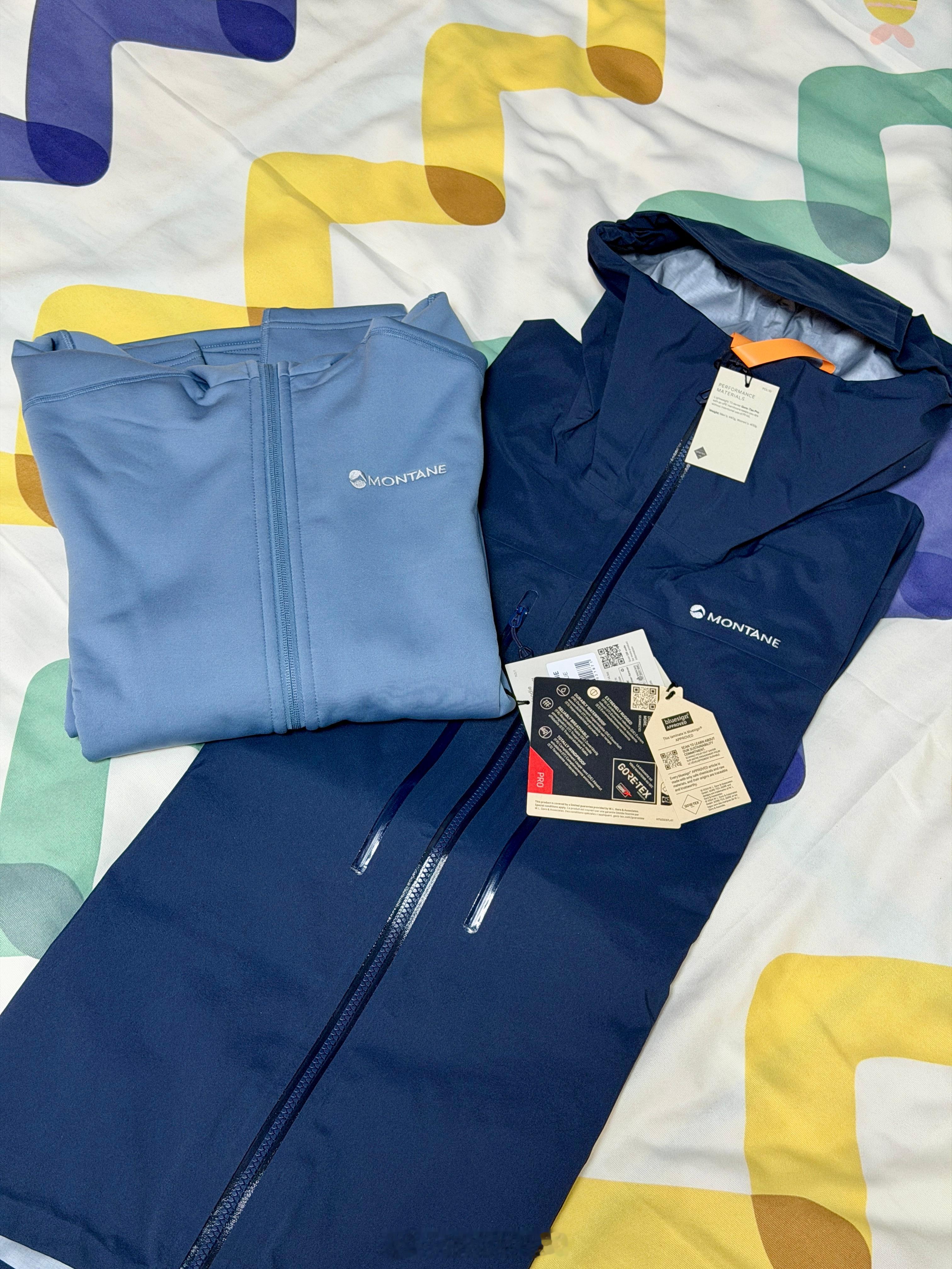 换季了，一咬牙一跺脚闲来无事开开箱冲锋衣