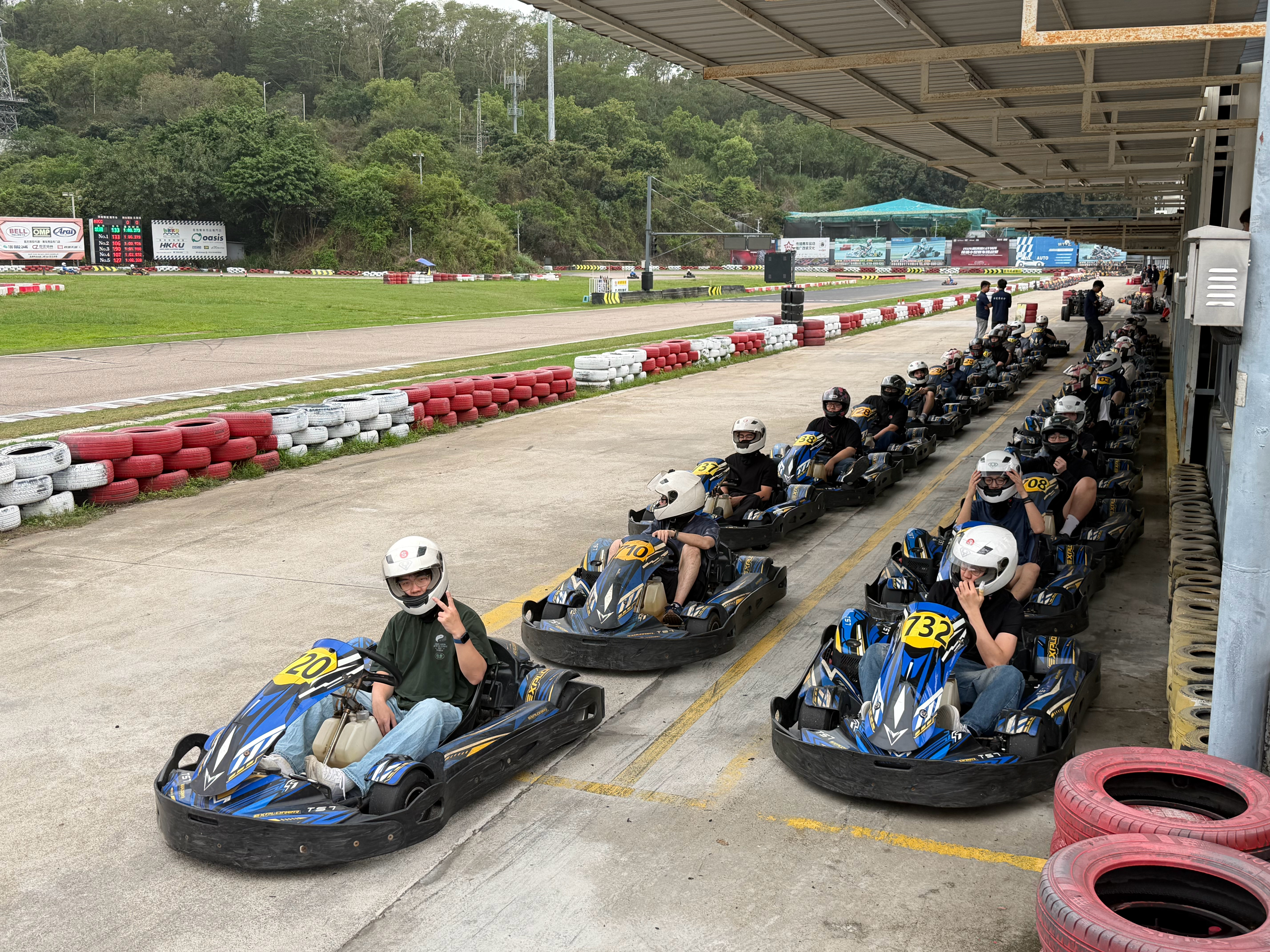 午饭说他很快，看看他等会跑多少😏卡丁车