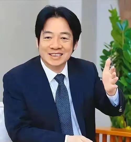 就在刚刚，“台独”分子赖清德发表声明，

7月8号他接危地马拉窜访团，张嘴就叫“