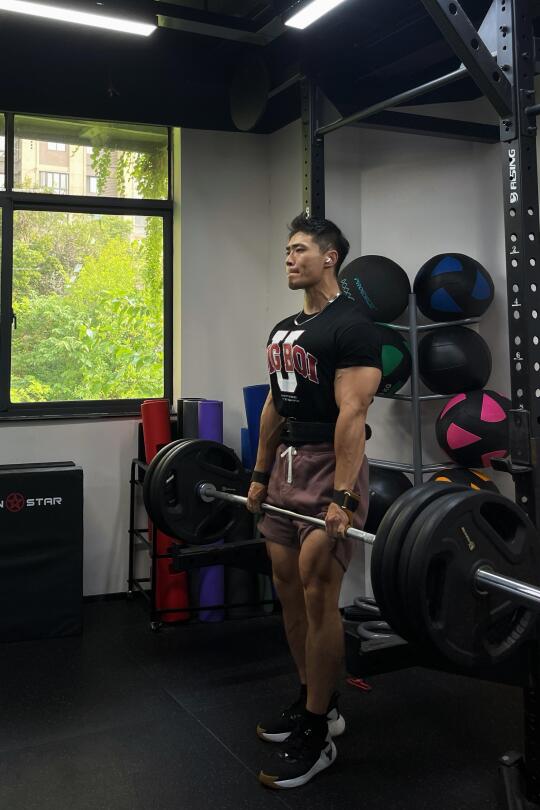 穿衣显瘦脱衣也瘦