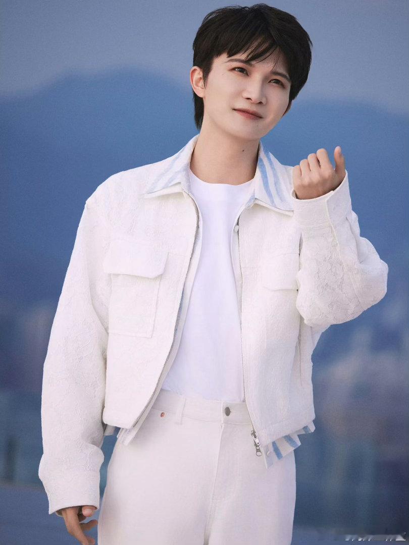 周深今天的我们首唱舞台重磅新歌重磅舞台，周深《今天的我们》音源上线，相约央视五一