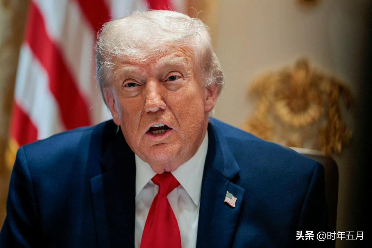 据参考消息网报道，特朗普一夜之间从战争咆哮转向协议握手。他刚威胁要猛烈打击伊朗并