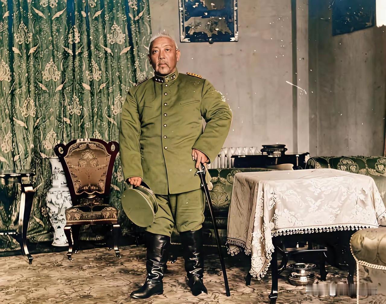 12个字概括袁世凯：杀人如麻，挥金如土，阅人无数

手段毒辣，镇压革命，铲锄异己