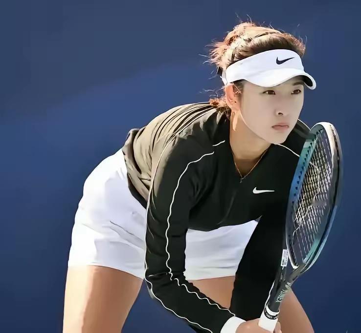 曹雅倩与王欣瑜究竟谁才是中国第一网坛美女？
​曹雅倩与王欣瑜同为当今女子网坛的当