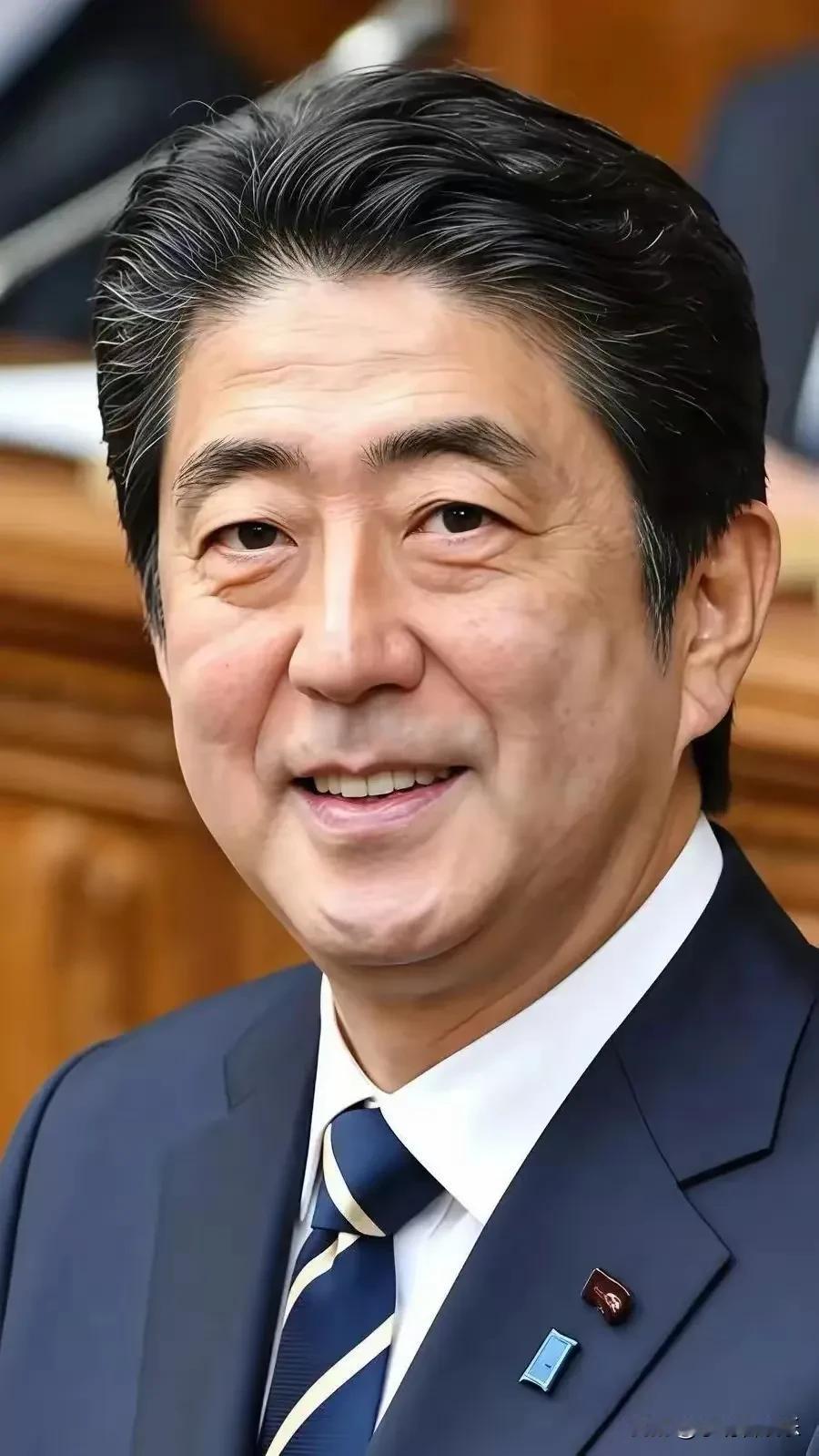 石破茂“沉默”的80周年：日本历史反省的倒退，还是政治算计的妥协？
  
就在刚