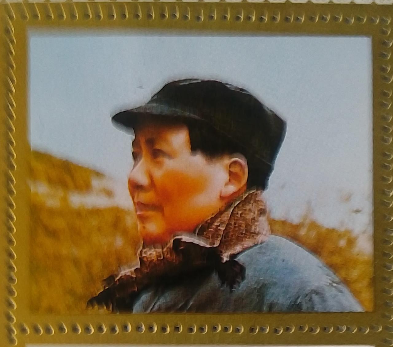 2009年12月26曰，全国最大，最经典的毛泽东青年时代艺术雕像在湖南省长沙市桔