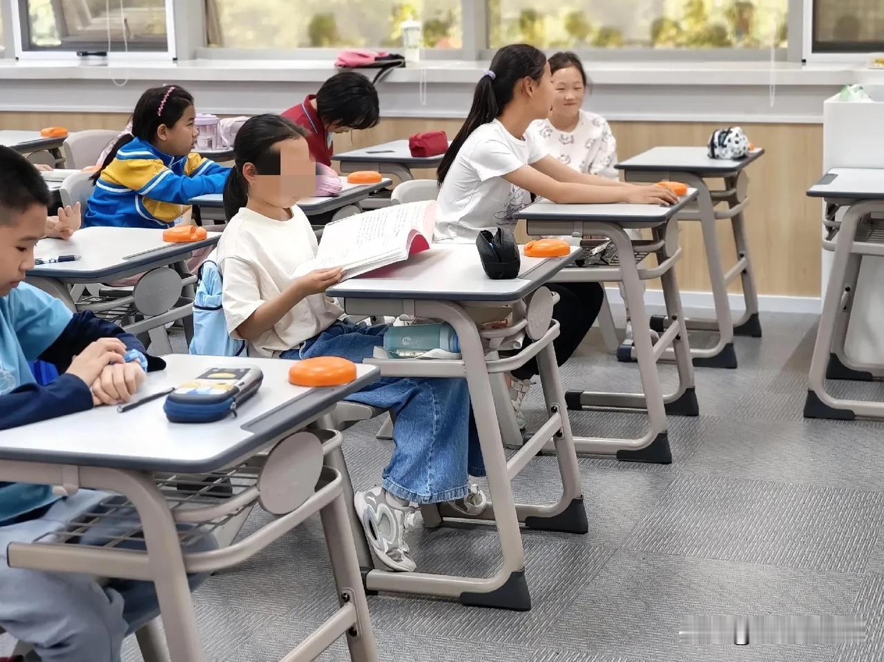学而思万人大联考，俩娃有意外有惊喜。
意外来自儿子的奥数，为了升S+，准备了半个